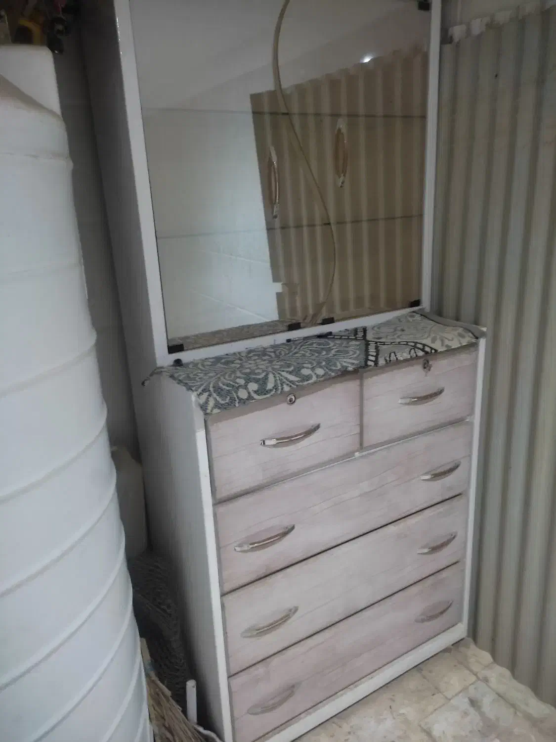 دراور آهنی سالم بدونه خرابی فروشی|جاکفشی، کمد، دراور|عقدا, |دیوار