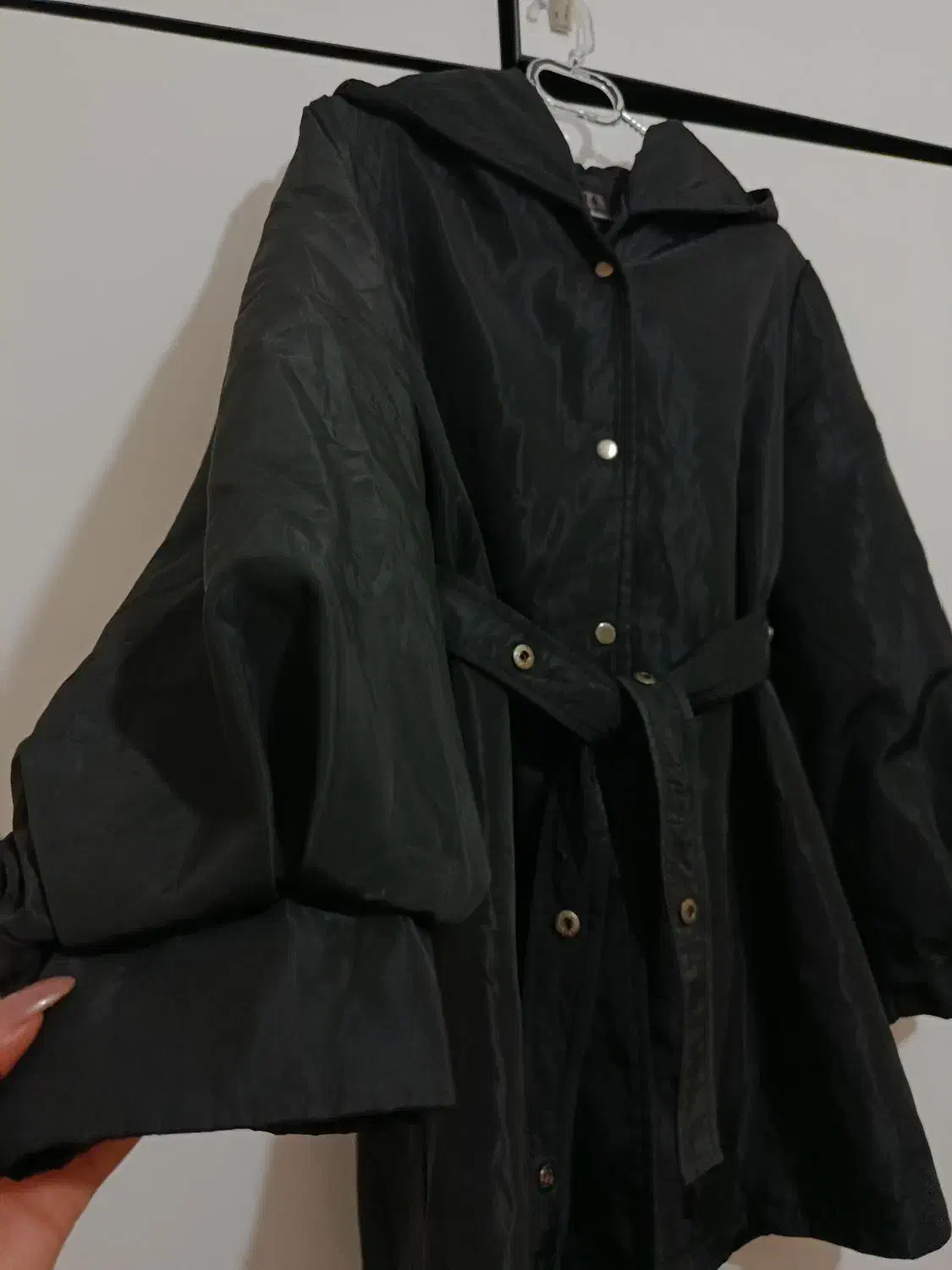 بارانی مشکی|لباس|کرمانشاه, |دیوار