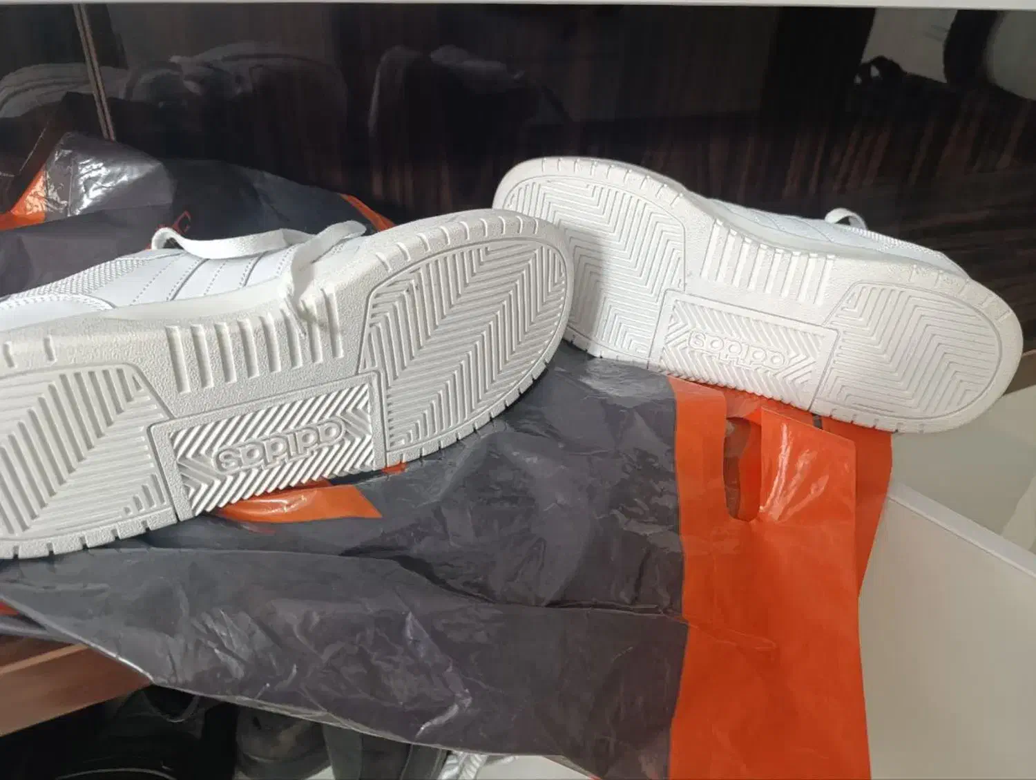 کتونی آدیداس|کیف، کفش، کمربند|تهران, جوادیه تهرانپارس|دیوار