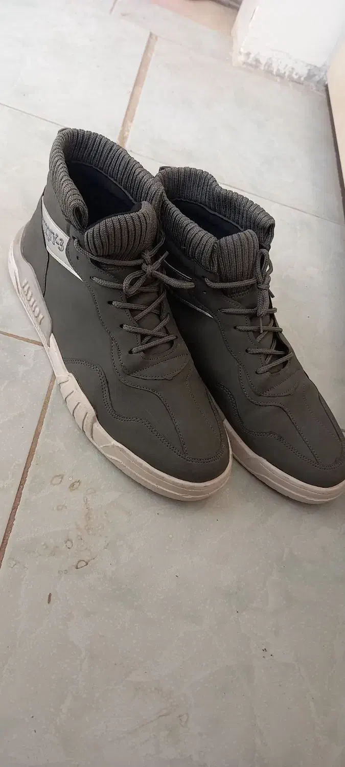 کفش نیم بوت نونو|کیف، کفش، کمربند|فرخ‌شهر, |دیوار