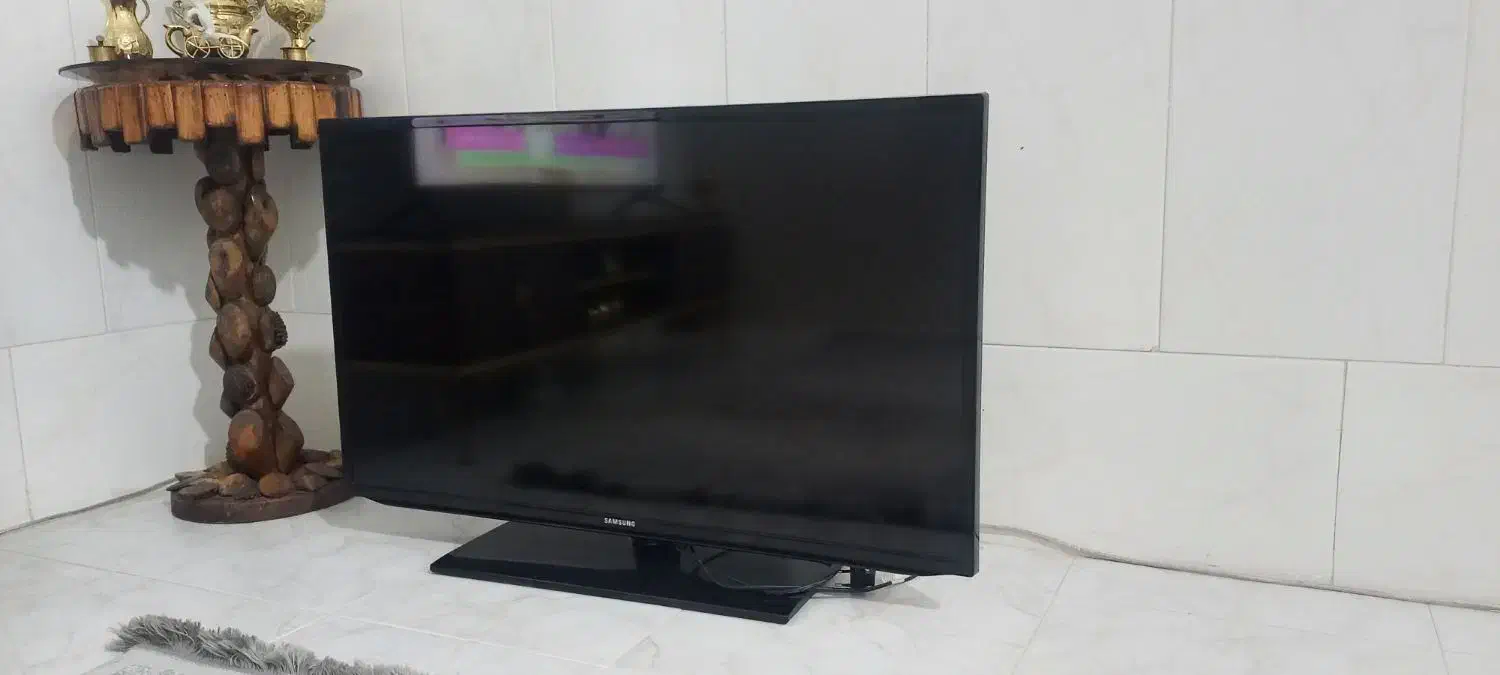 تلوزیون|تلویزیون و پروژکتور|قم, باغ شریفی|دیوار