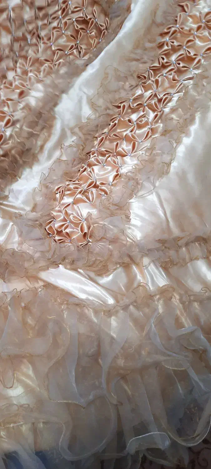 روتختی دو نفره حریر طلایی رنگ|سرویس روتختی|فرخشهر, |دیوار