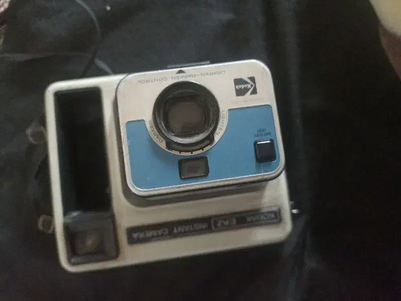 دوربین عکاسی قدیمی آنتیک|کلکسیون اشیاء عتیقه|قرچک, پویینک|دیوار