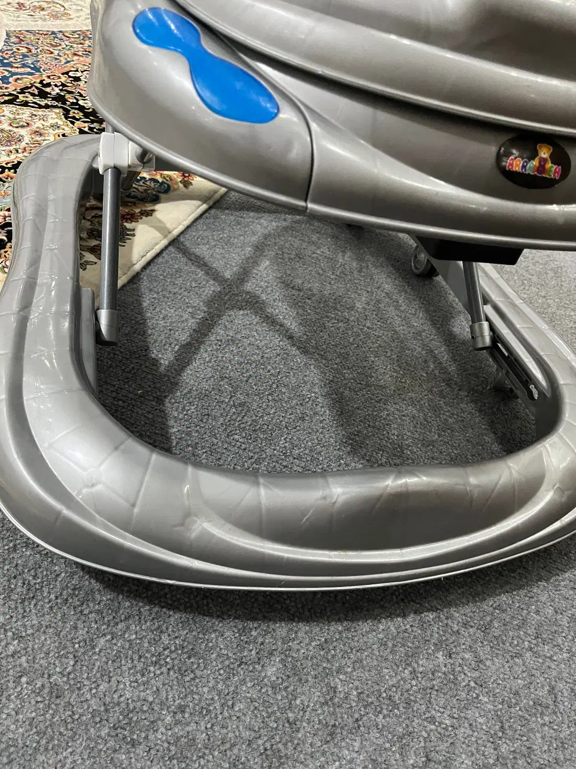 روروک‌|کالسکه و لوازم جانبی|فسا, |دیوار