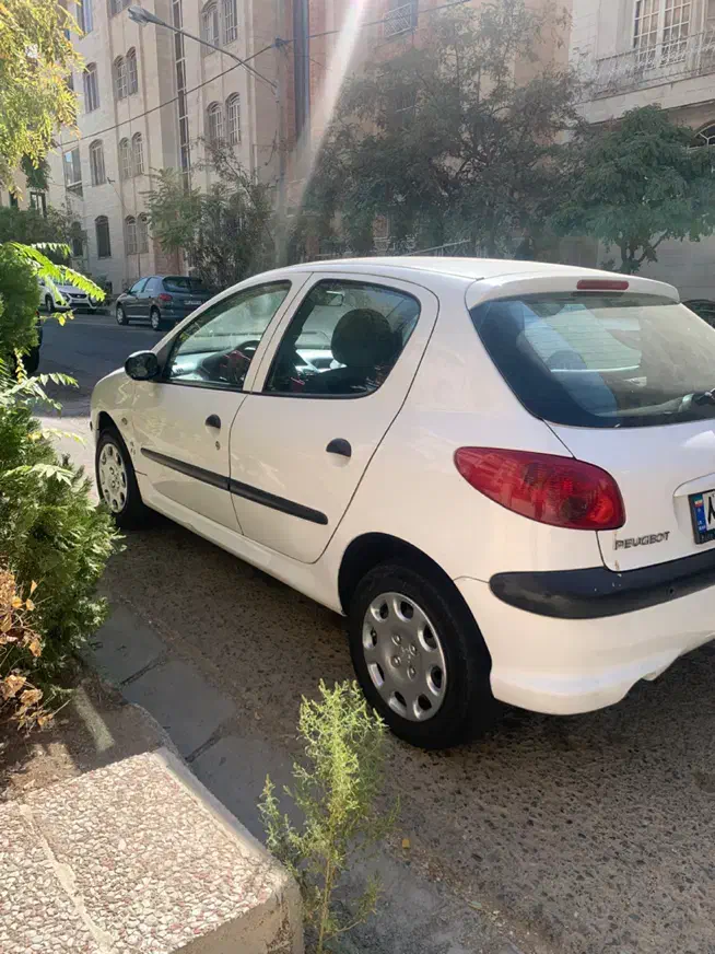 پژو ۲۰۶ تیپ ۲ مدل ۹۷|خودرو سواری و وانت|تهران, دریاچه شهدای خلیج فارس|دیوار