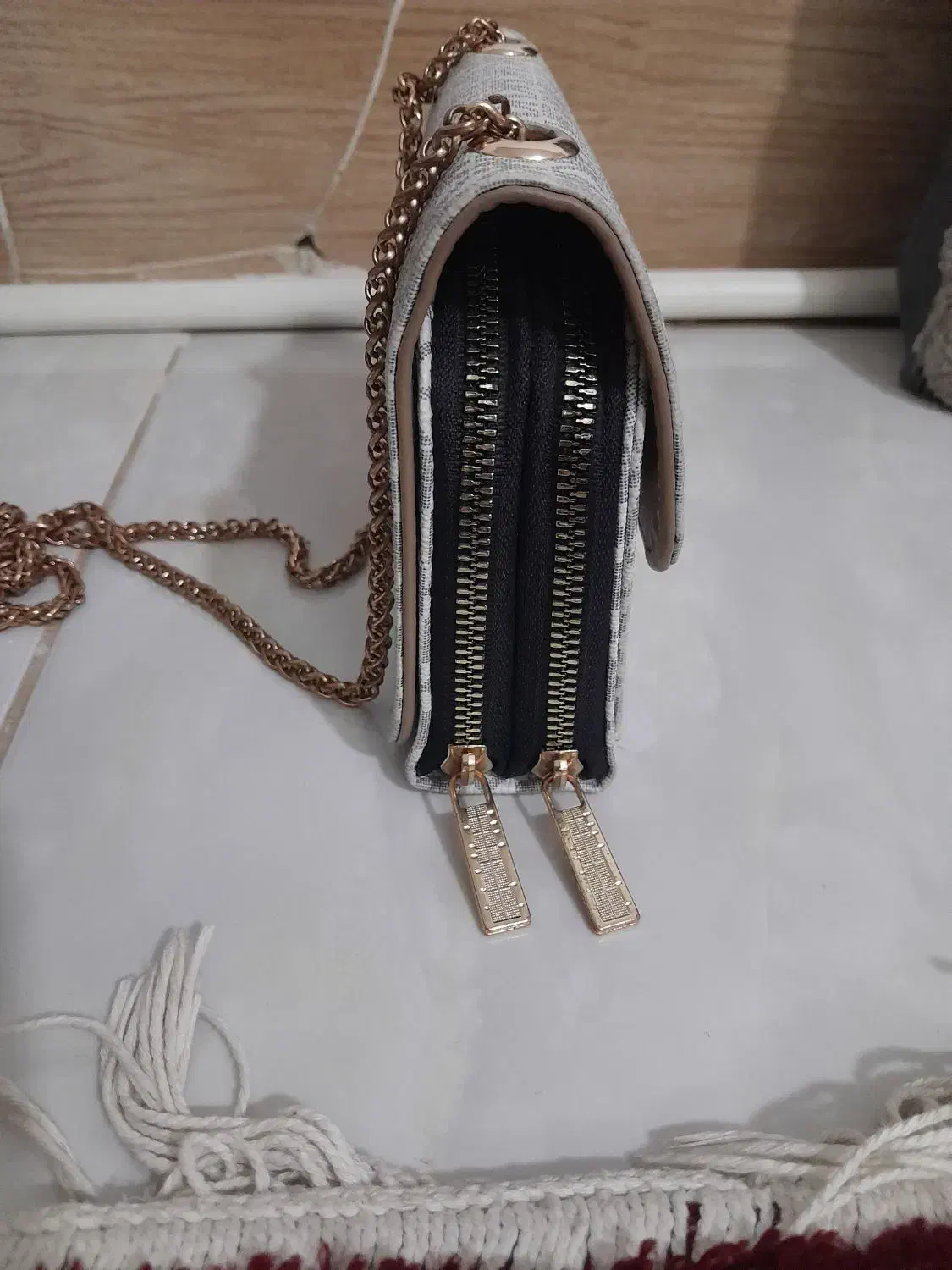 کیف و بلیز|کیف، کفش، کمربند|چناران, |دیوار