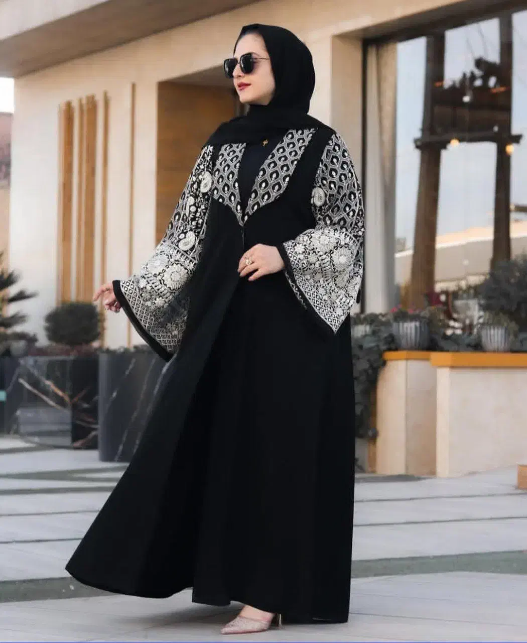 عبا،نو|لباس|رباطکریم, رباطکریم|دیوار