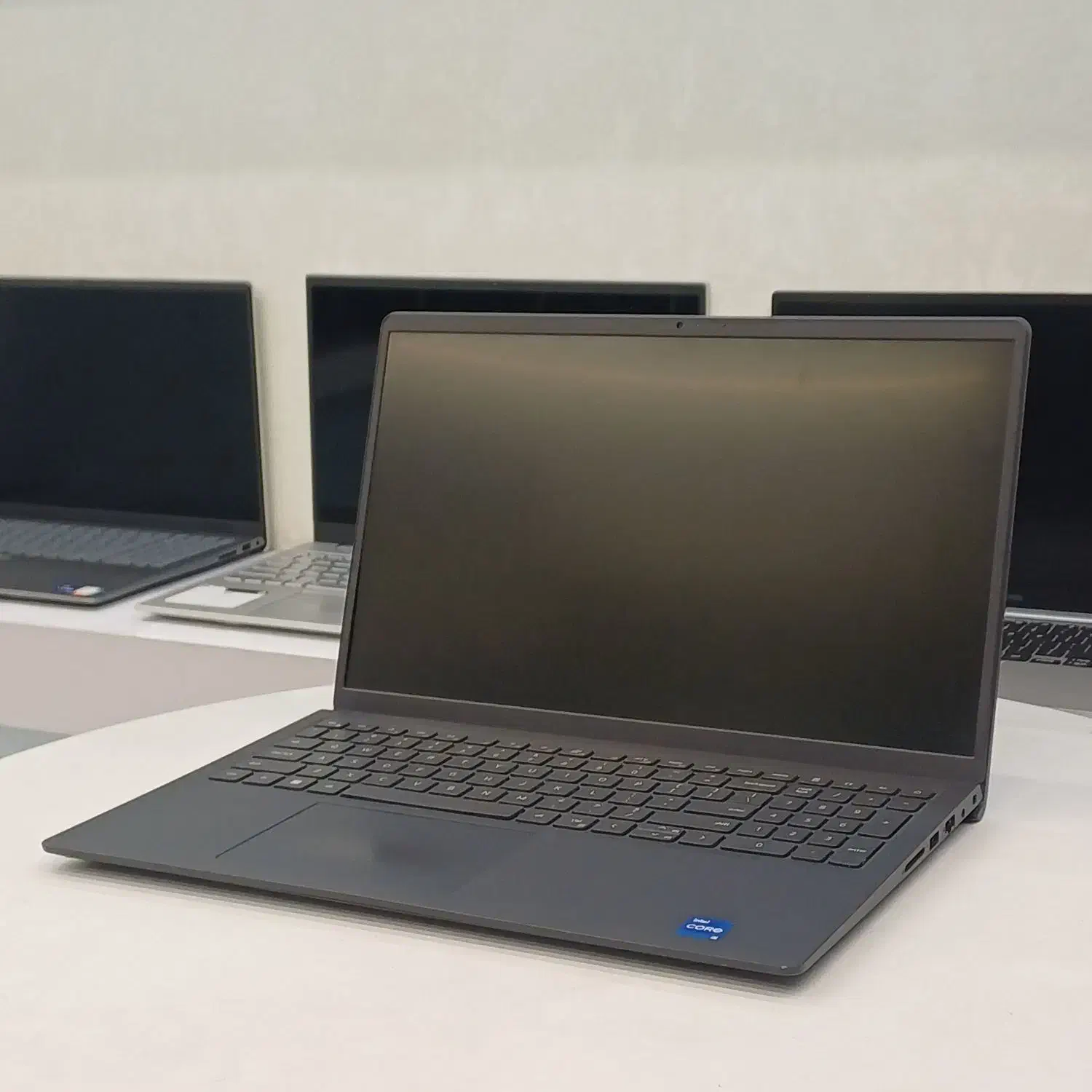 لپ تاپ dell inspiron 3511 / i5 نسل ۱۱|رایانه همراه|تهران, فلسطین (میدان انقلاب)|دیوار