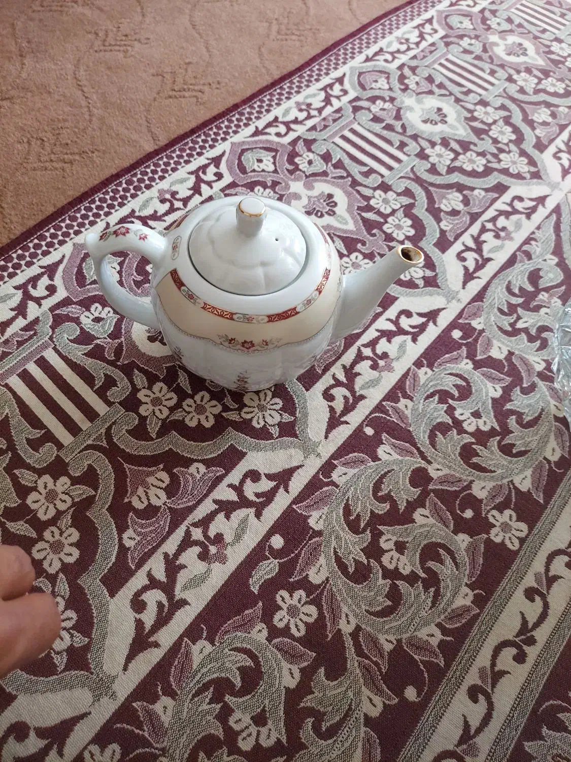 قوری چینی|قوری، کتری، قهوهساز دستی|خمینیشهر, |دیوار