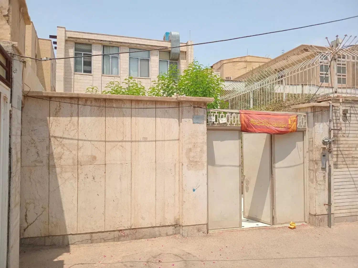 ویلایی ۲۰۰ متر نزدیک حرم|فروش خانه و ویلا|قم, باجک یک|دیوار