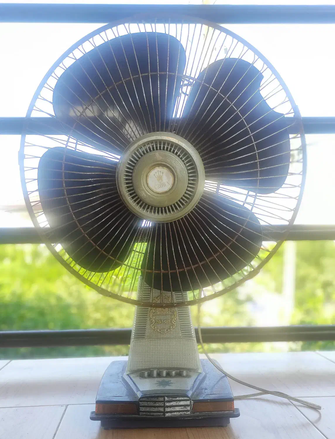 پنکه کمیاب بنز ، نیاز به تعمیر|پنکه و تصفیه‌کنندهٔ هوا|رامسر, |دیوار