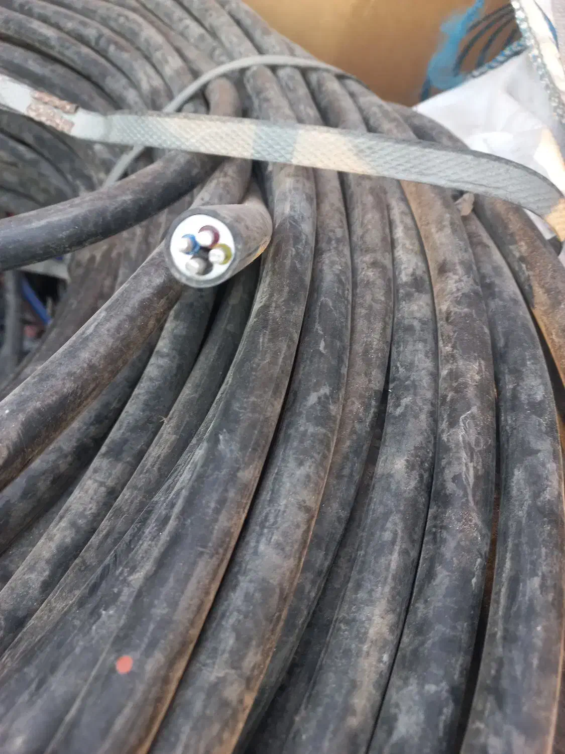 کابل 10×2 متری ۴۲ هزار تومان|مصالح و تجهیزات ساختمان|تهران, شهرک دانشگاه|دیوار