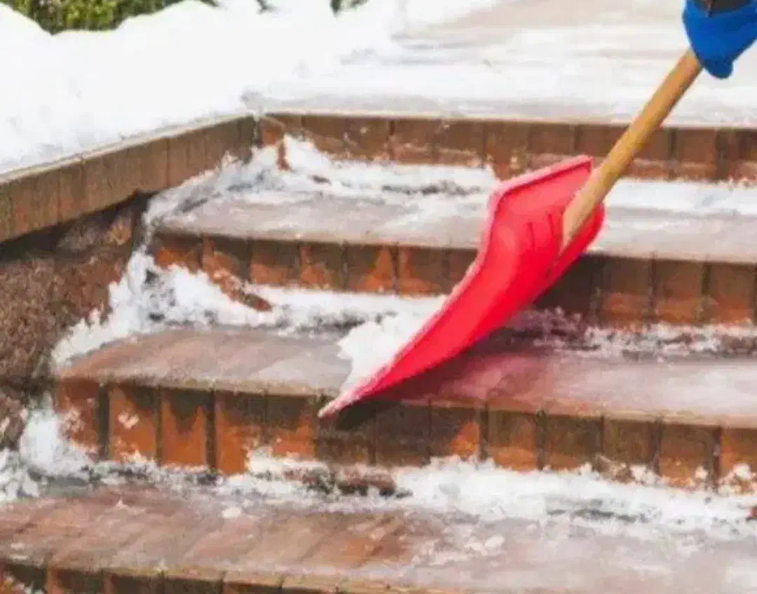 برف روبی|خدمات نظافت|خوی, |دیوار