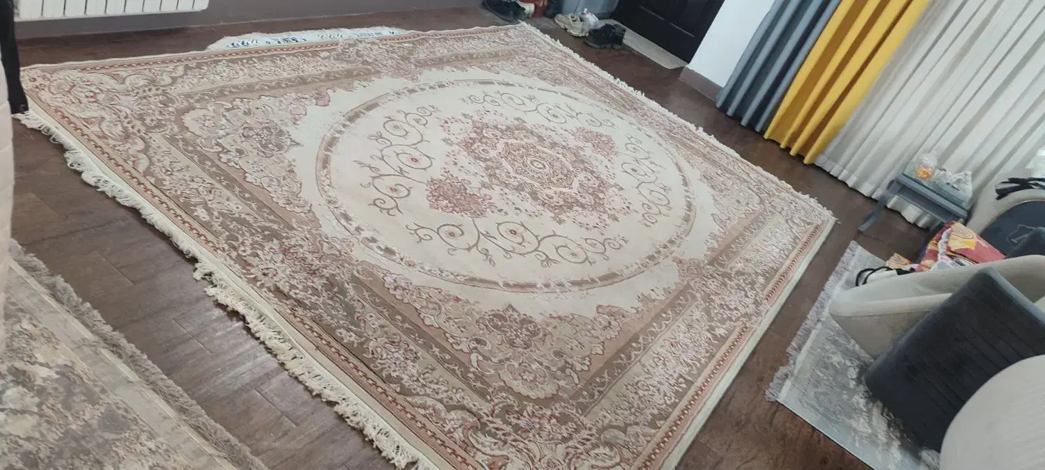 فروش فوری فرش ماشینی ۹متری شاهکار کویر یزد|فرش|آمل, |دیوار