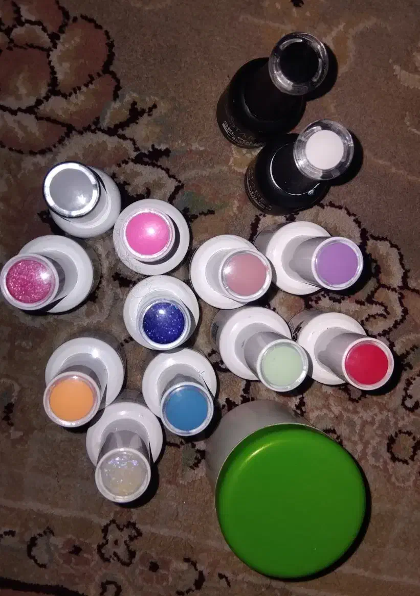 لاک ژل فروش فوری استفاده نشده|آرایشی، بهداشتی، درمانی|هشتگرد, شهرک کوثر|دیوار