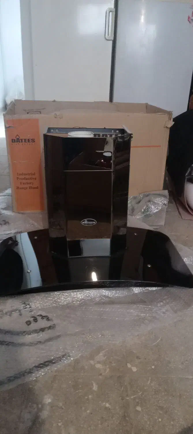 هود داتیس|هود|همدان, |دیوار