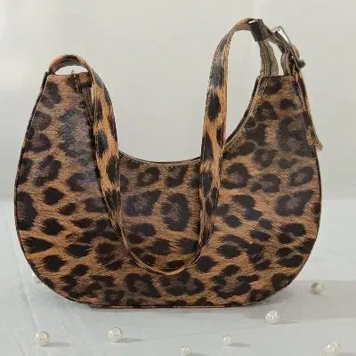 کیف پلنگی فوق جذاب|کیف، کفش، کمربند|ماکو, |دیوار