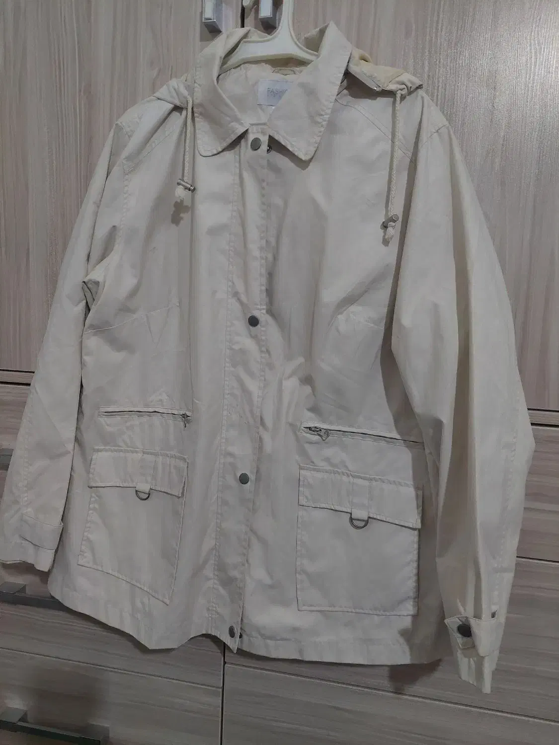 اورکت / بارانی / کاپشن بهاره (پاییزه)|لباس|اقلید, |دیوار