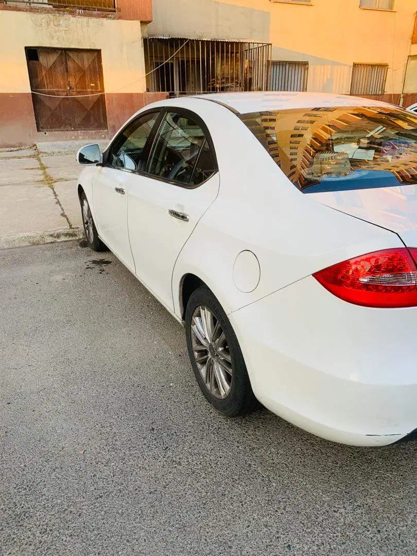 جک J5 اتومات 1800|خودرو سواری و وانت|تهران, شهید فکوری|دیوار