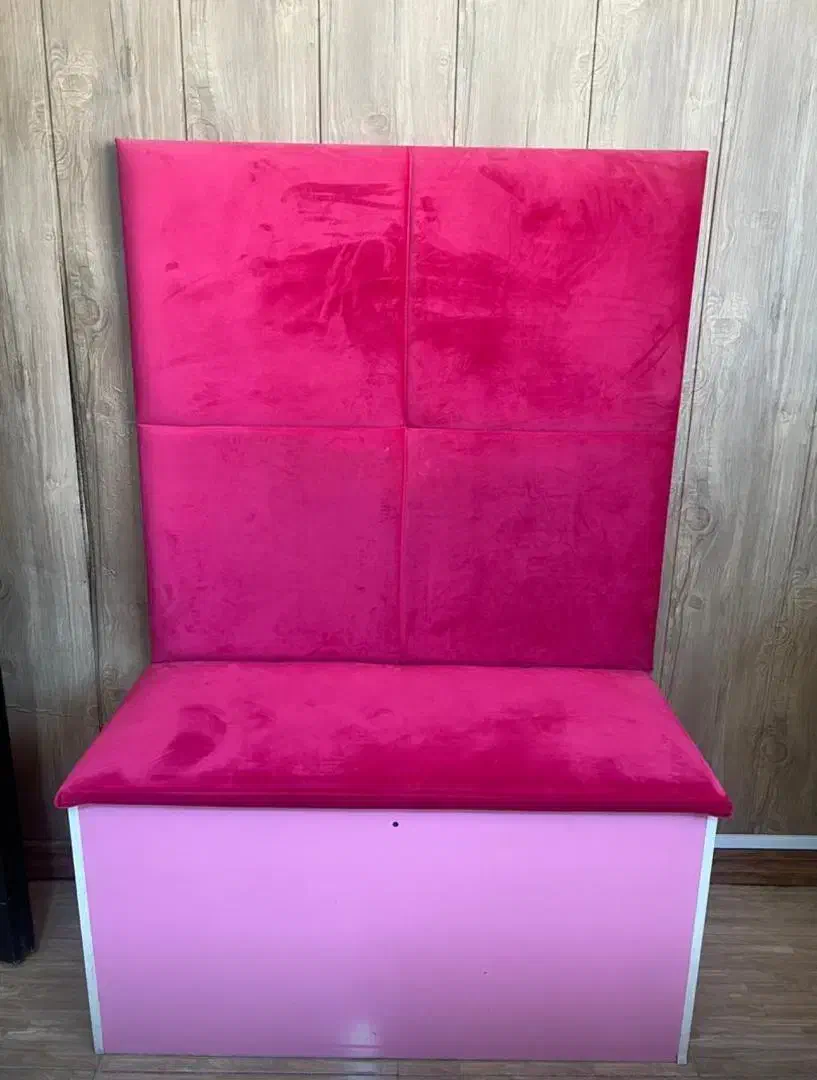 مبل|آرایشگاه و سالنهای زیبایی|صدرا-فارس, فاز ۱|دیوار