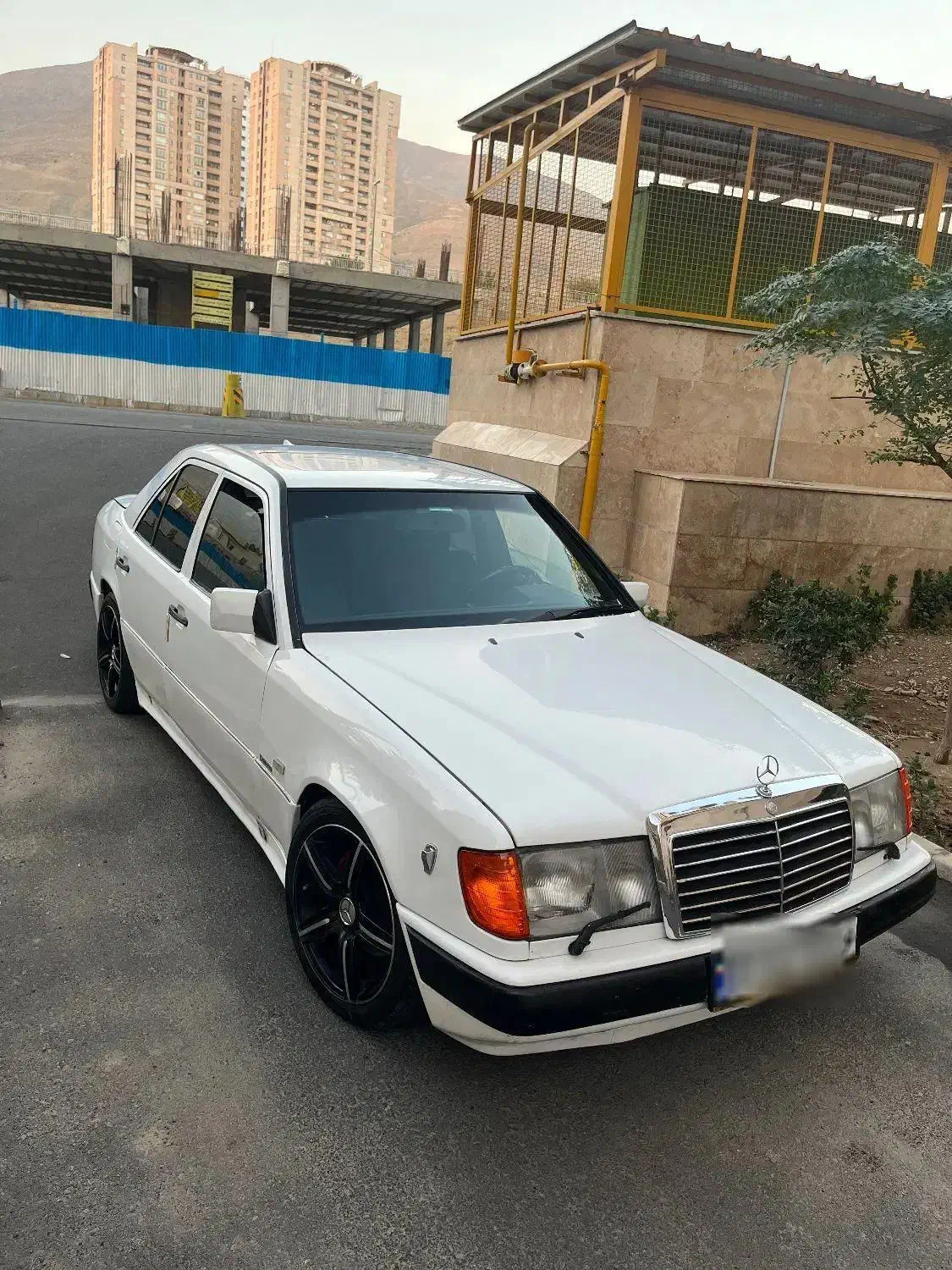 بنز w۱۲۴ (کپل) E300 شیش سیلندر|خودرو کلاسیک|تهران, گلستان (شهرک راه آهن)|دیوار