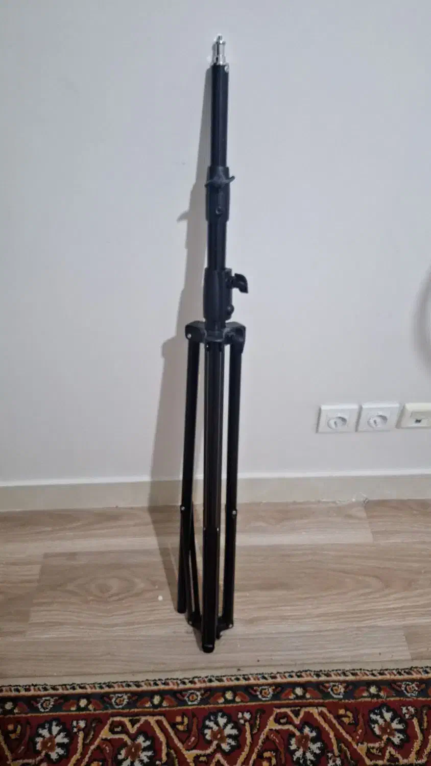 دو عدد پایه دوربین عکاسی فیلم برداری|دوربین عکاسی و فیلم‌برداری|تهران, شهرک خرازی|دیوار