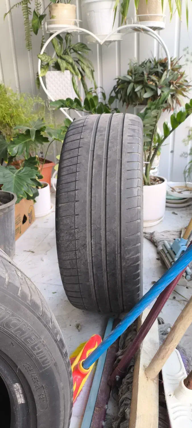 یک جفت لاستیک ماشین چینی 235/45 michelin(مارشال)|قطعات یدکی و لوازم جانبی|قم, شهرک سازمان آب|دیوار
