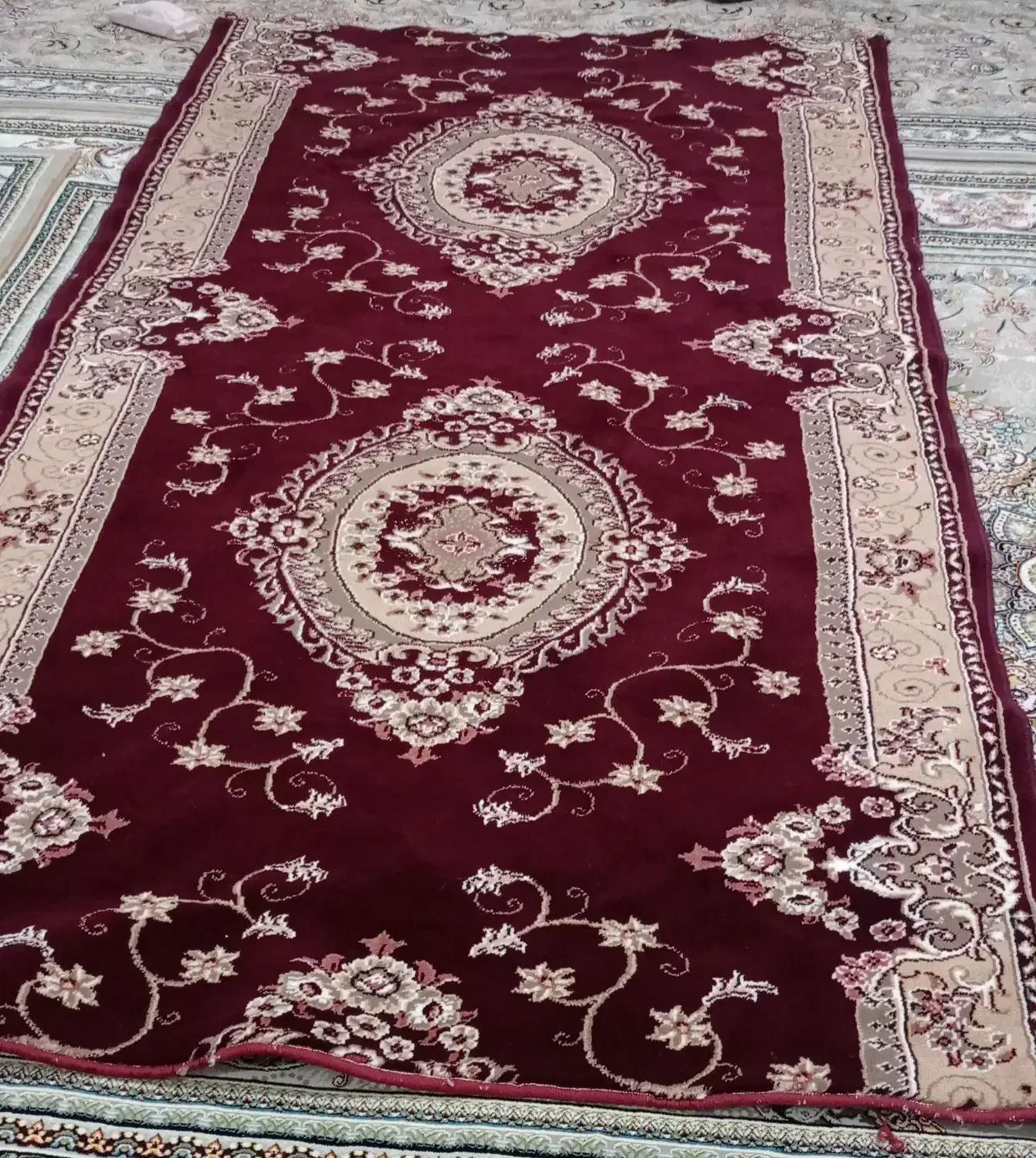 فرش کناری|فرش|اقبالیه, |دیوار