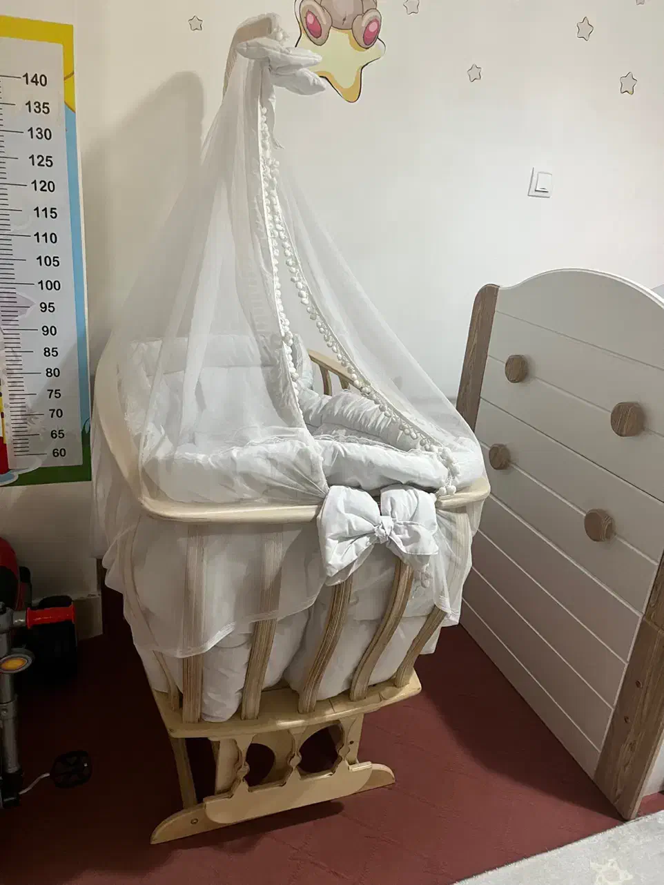گهواره چوبی نوزاد و کودک تا ۴ سال|تخت و صندلی بچه|زنجان, |دیوار