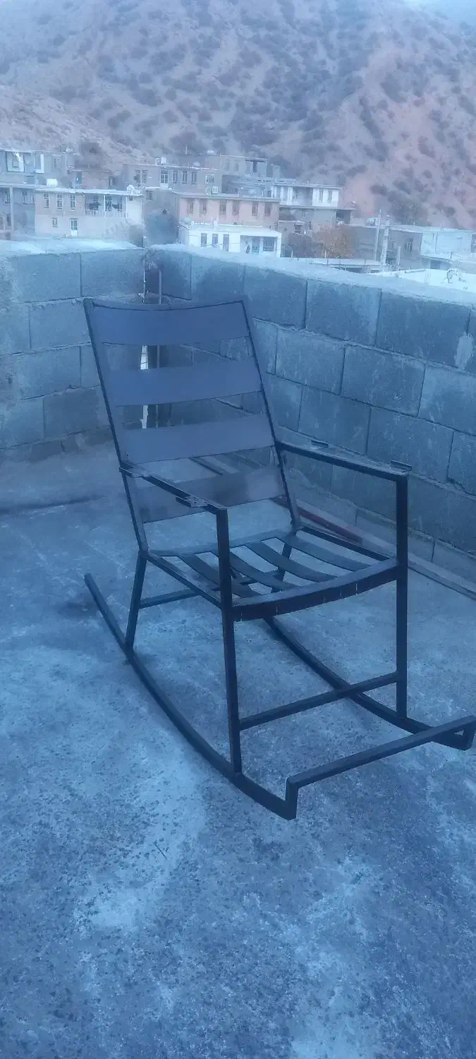 صندلی و تخت راک فلزی|صندلی و نیمکت|پاتاوه, |دیوار