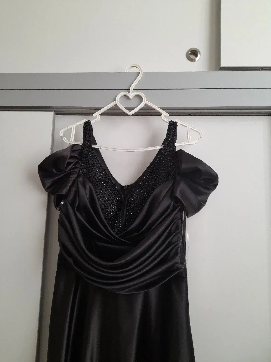 لباس مجلسی مشکی|لباس|برخوار, |دیوار