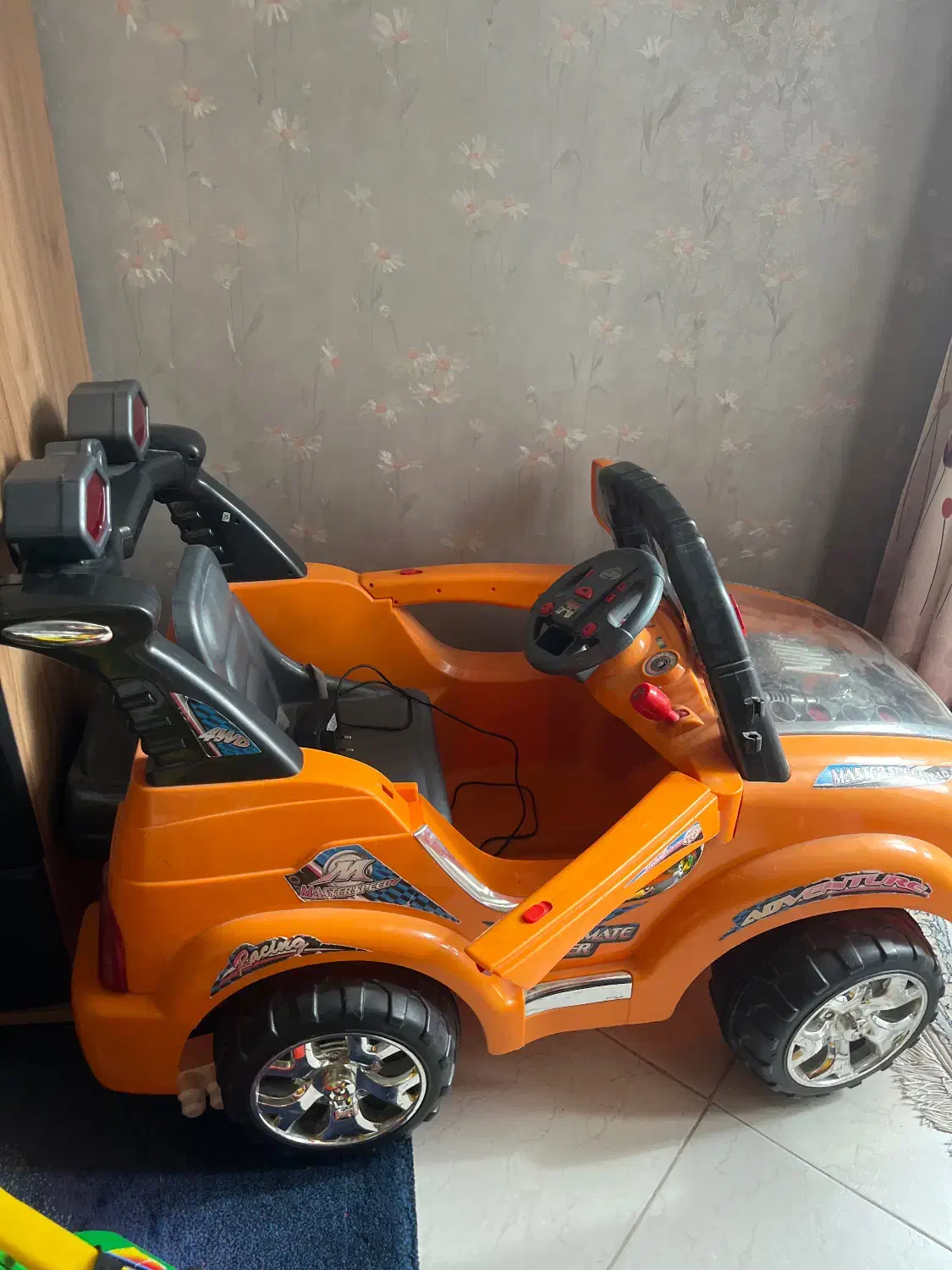 ماشین شارژی|اسباب‌‌بازی|اصفهان, ارغوانیه|دیوار