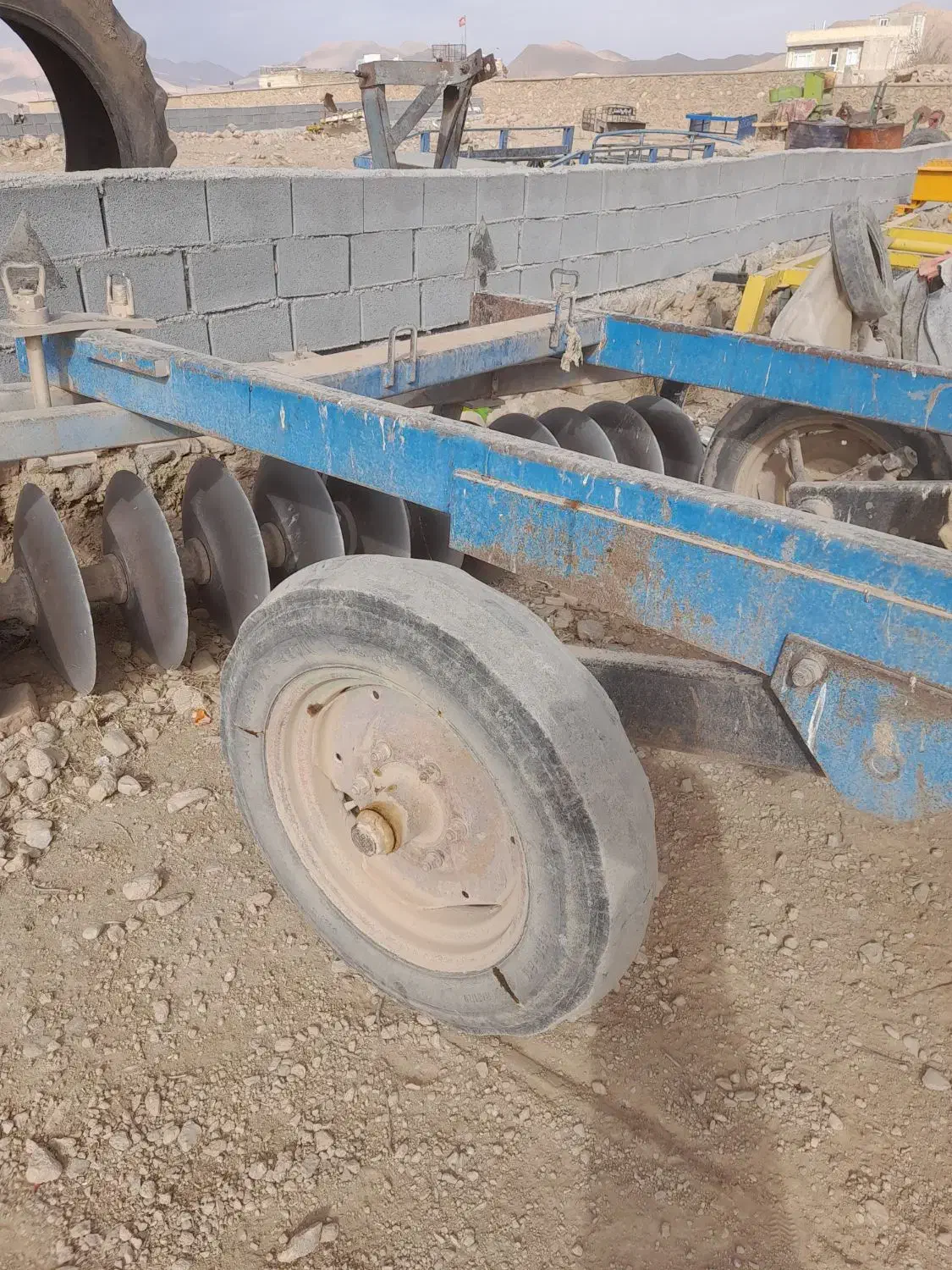 دیکس|قطعات یدکی و لوازم جانبی|اقلید, |دیوار