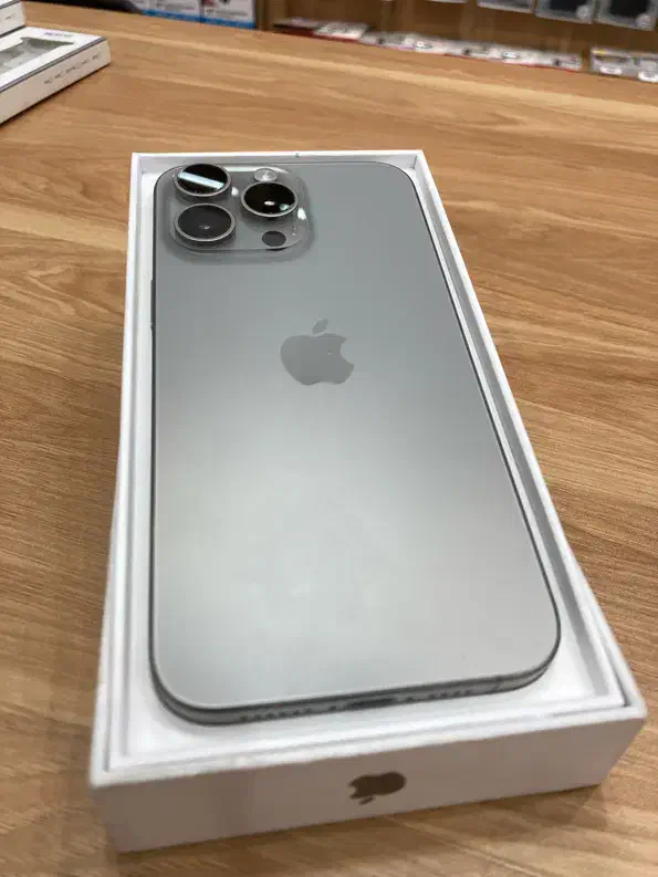 Iphone 15 ProMax 256 Natural|موبایل|تهران, شهرک غرب|دیوار