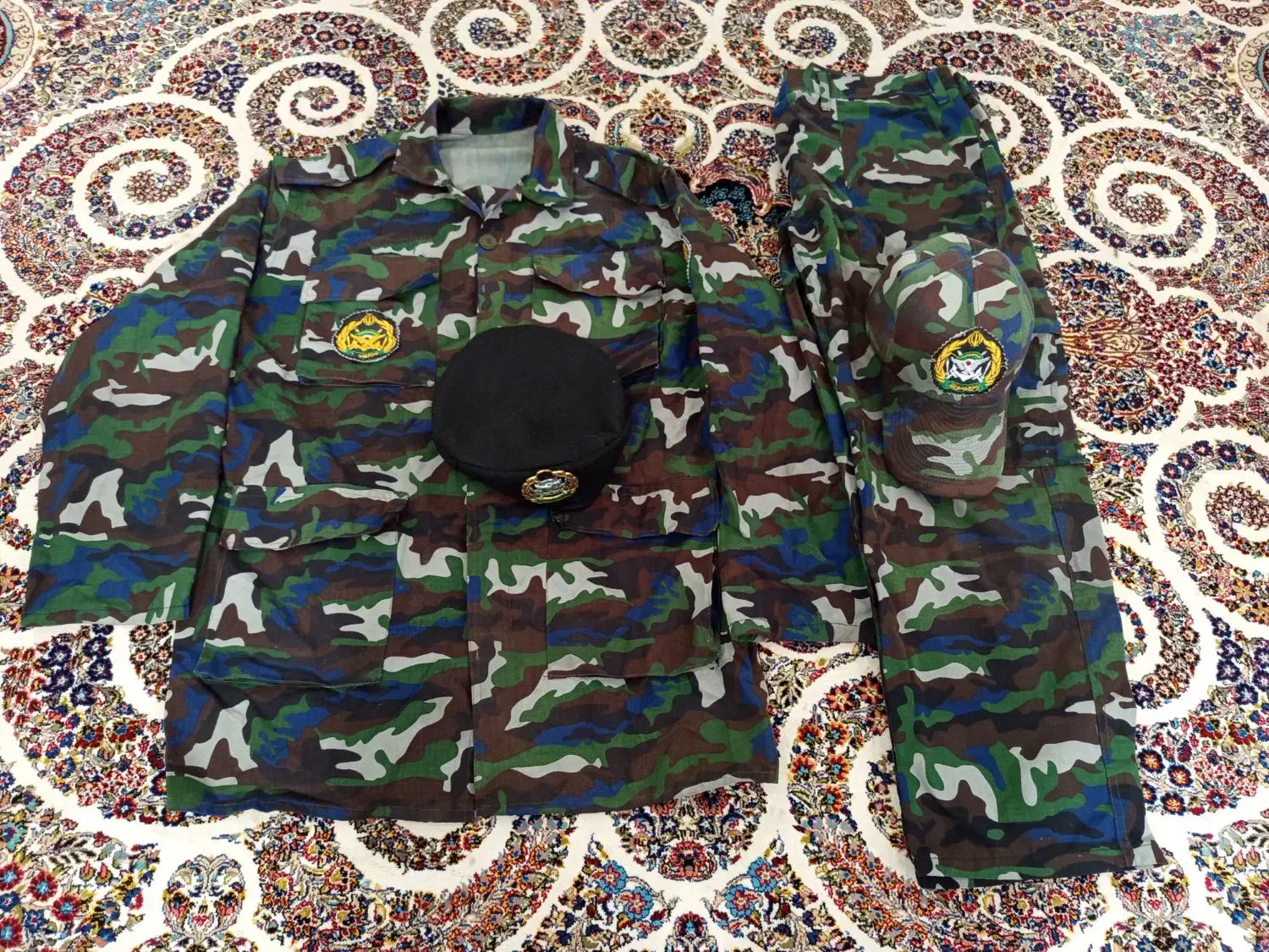 لباس نظامی . سربازی پدافند هوایی|لباس|رشت, شهریاران|دیوار