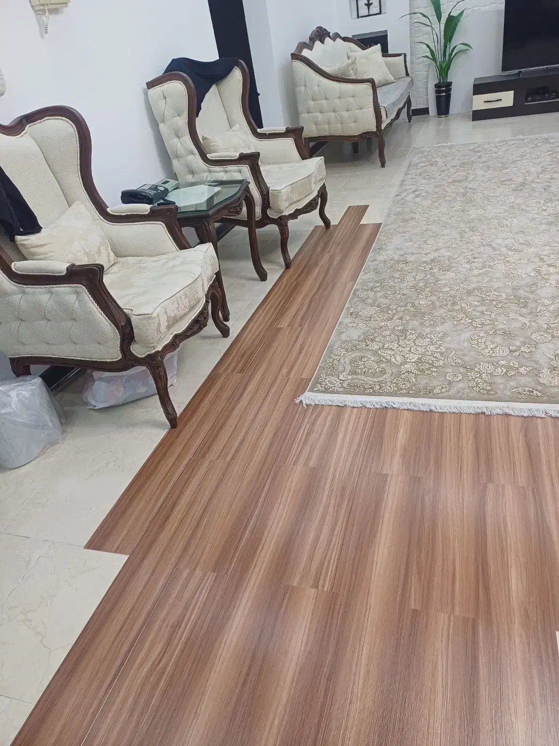۱۲۰ متر کفپوش pvc ضد رطوبت فقط به مدت ۵روز|مصالح و تجهیزات ساختمان|بندر انزلی, معلم|دیوار