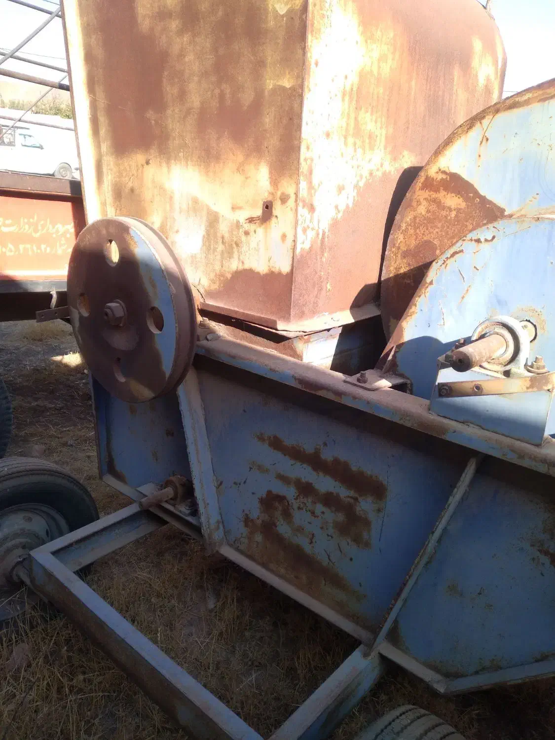 خرمن کوب ۵ کاره سالم وتمیز|ماشین‌آلات صنعتی|کوهین, |دیوار