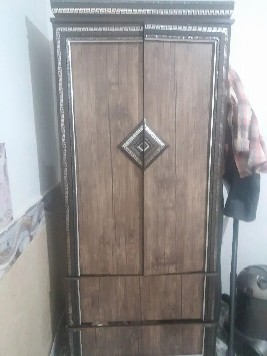 کمد ند|جاکفشی، کمد، دراور|مشهد, طبرسی شمالی|دیوار