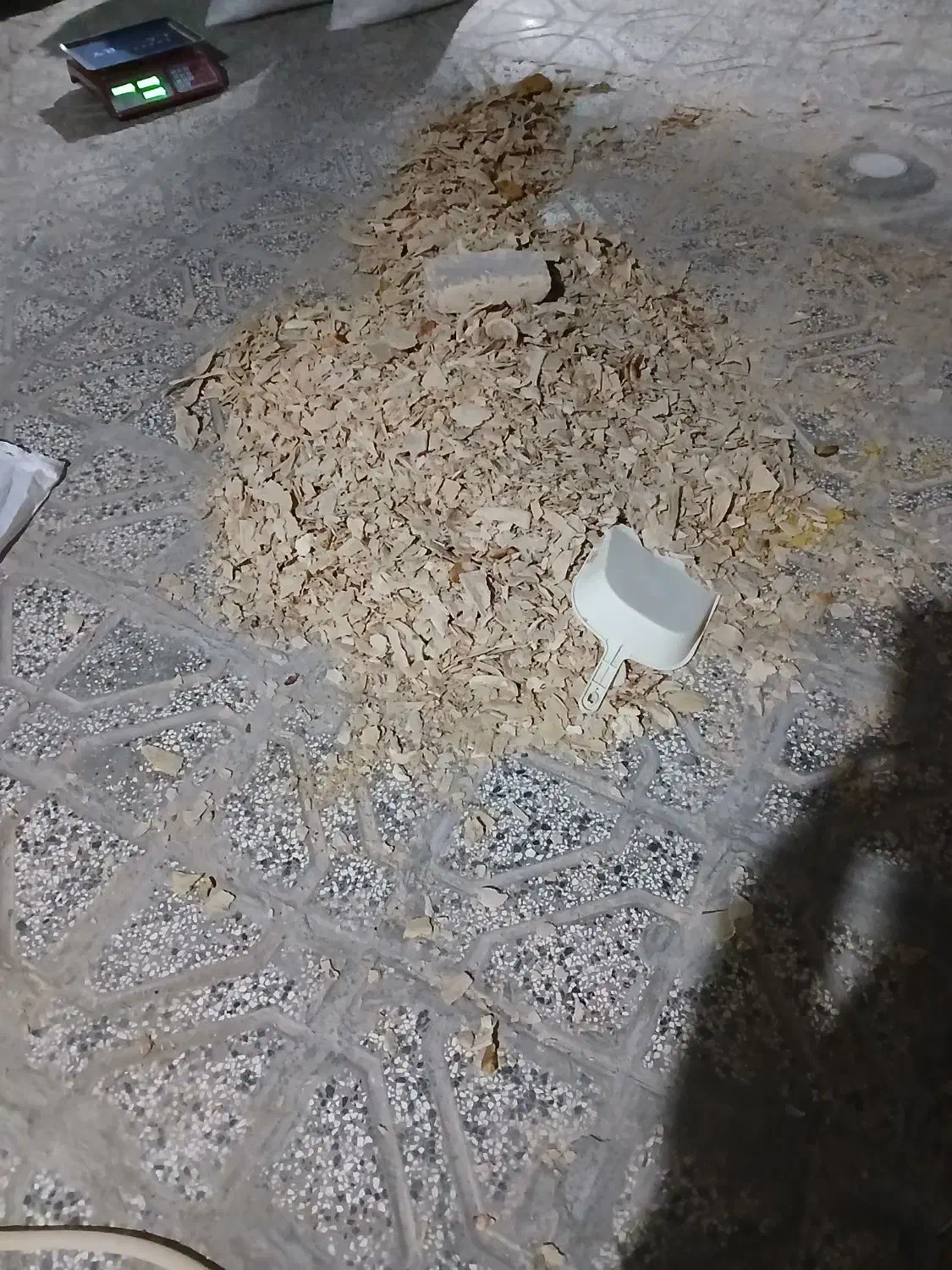 نان خشگ فروشی حدود ۱۸۰ ۲۰۰کیلو|خوردنی و آشامیدنی|تربت‌حیدریه, حیدرآباد|دیوار