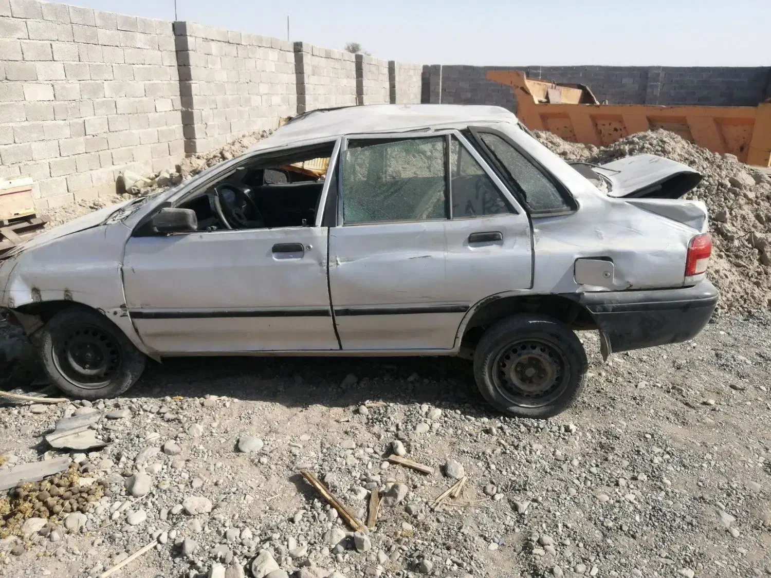 ماشین تصادفی|خودرو سواری و وانت|جیرفت, |دیوار