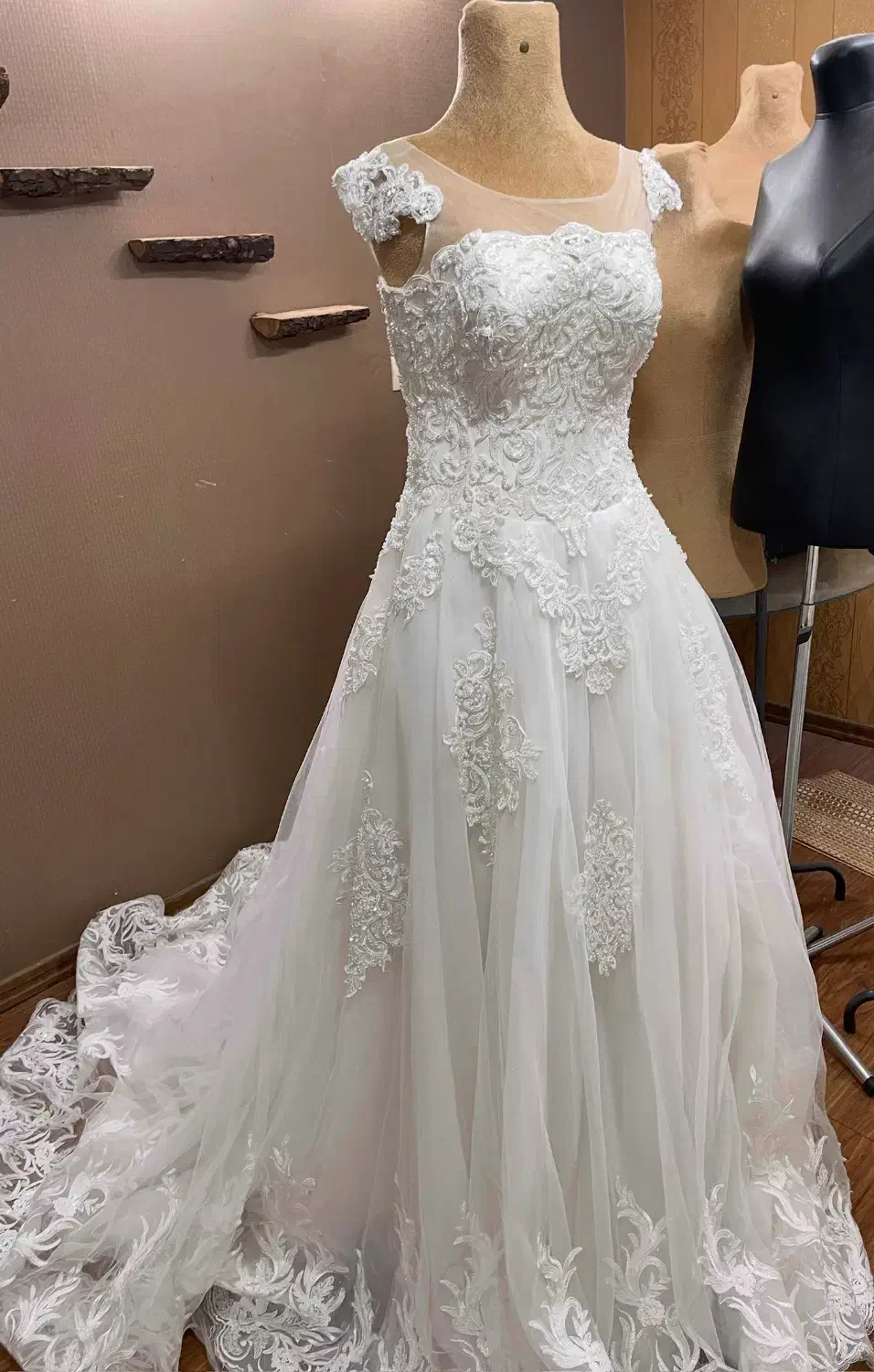 لباس عروس نو|لباس|مشهد, ویلاشهر|دیوار