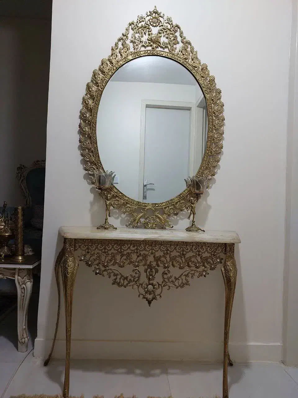 آینه وکنسول برنجی باشمعدان|مبلمان خانگی و میز عسلی|تهران, صاحب الزمان|دیوار