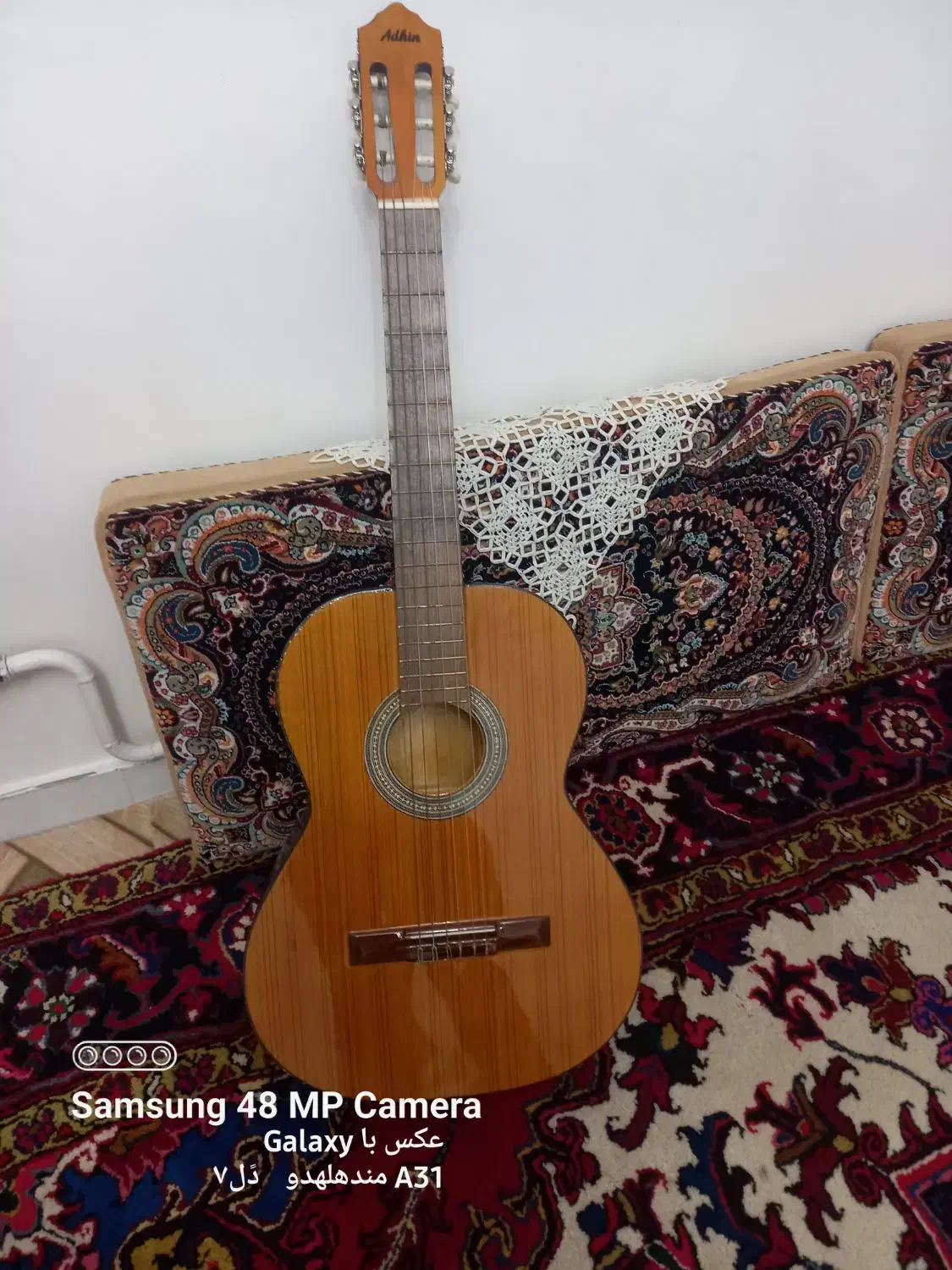 گیتار برند آدرین|گیتار، بیس، امپلیفایر|تبریز, |دیوار