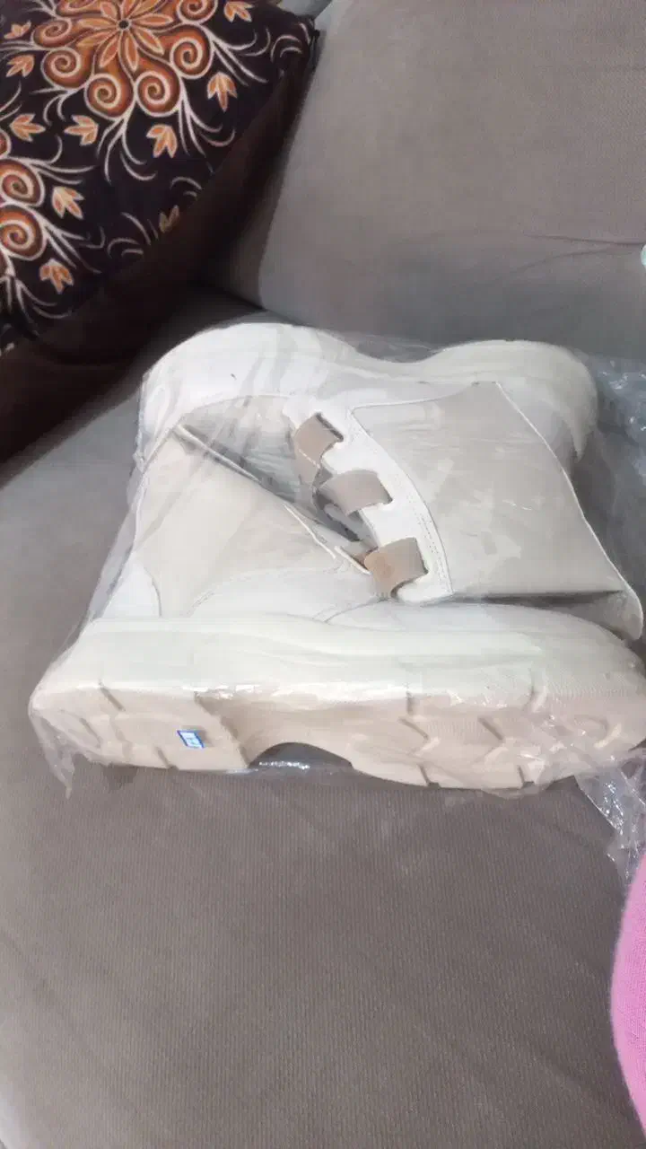 بوت زنانه کاملا نو|کیف، کفش، کمربند|قوچان, |دیوار