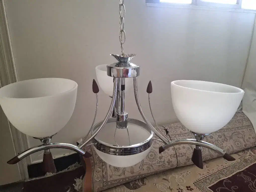 دو عدد لوستر سالم سه شاخه|لوستر و چراغ آویز|شیراز, درکی|دیوار