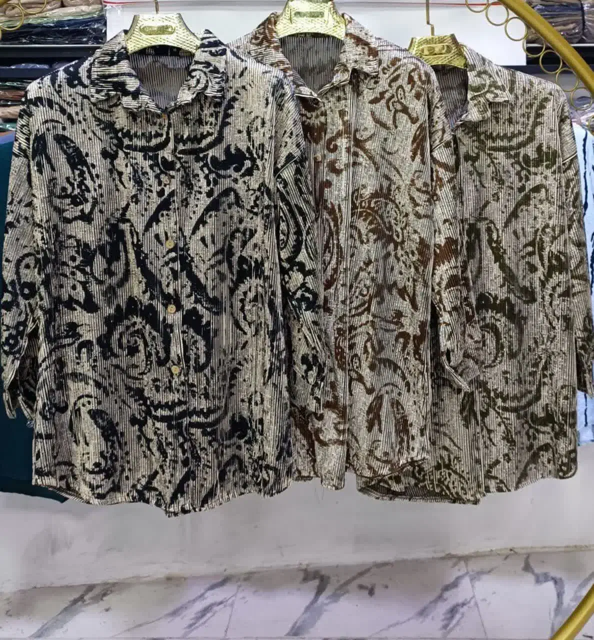 لباس|لباس|زنجانرود, |دیوار