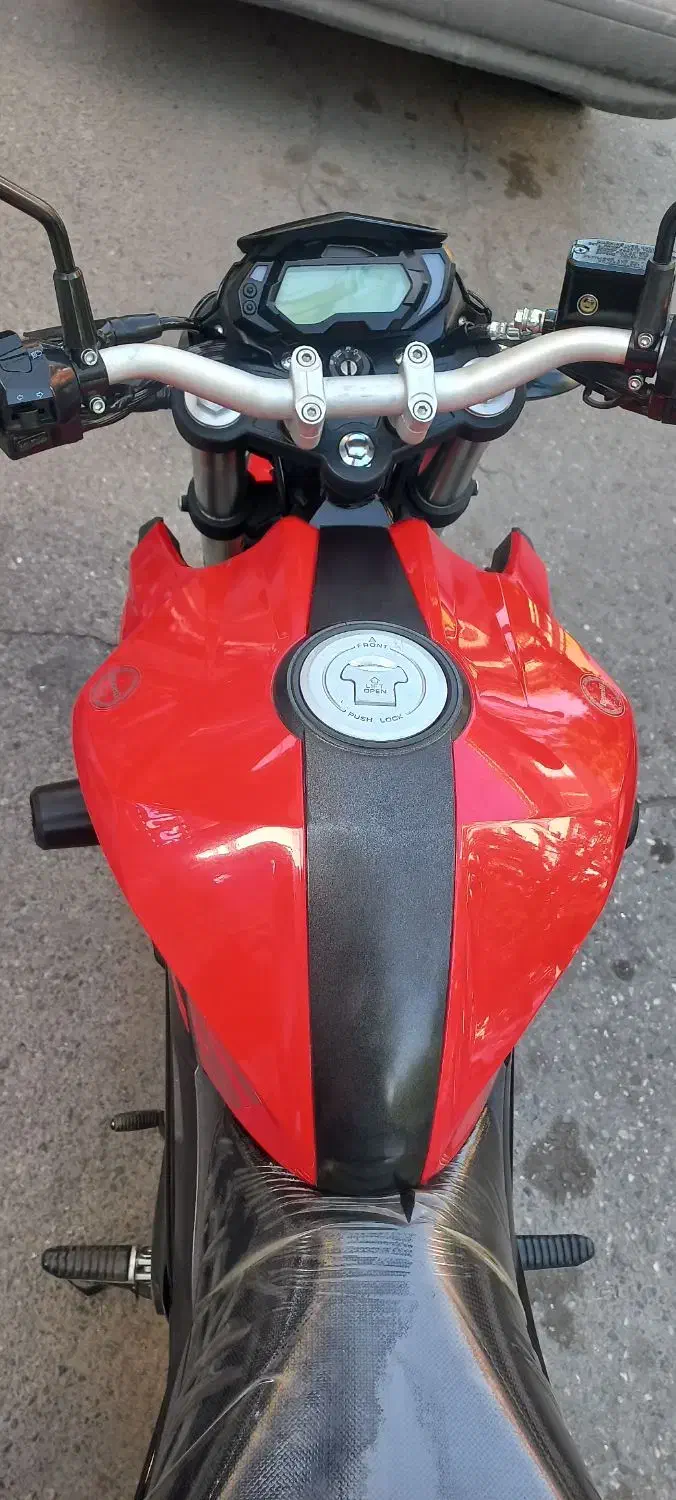 بنلی ۲۵۰ نیوفیس مدل ۱۴۰۰|موتورسیکلت|بروجرد, |دیوار