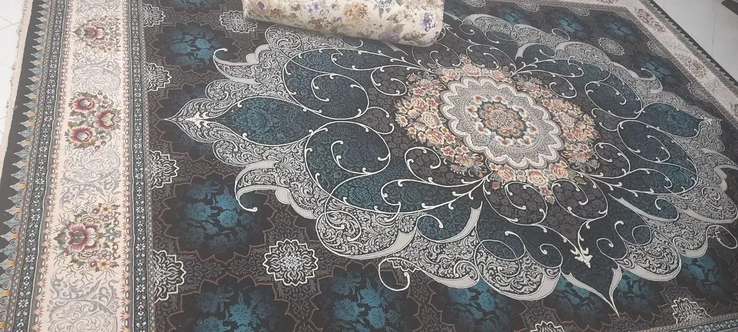 فرش|فرش|مشهد, حضرت حجت|دیوار