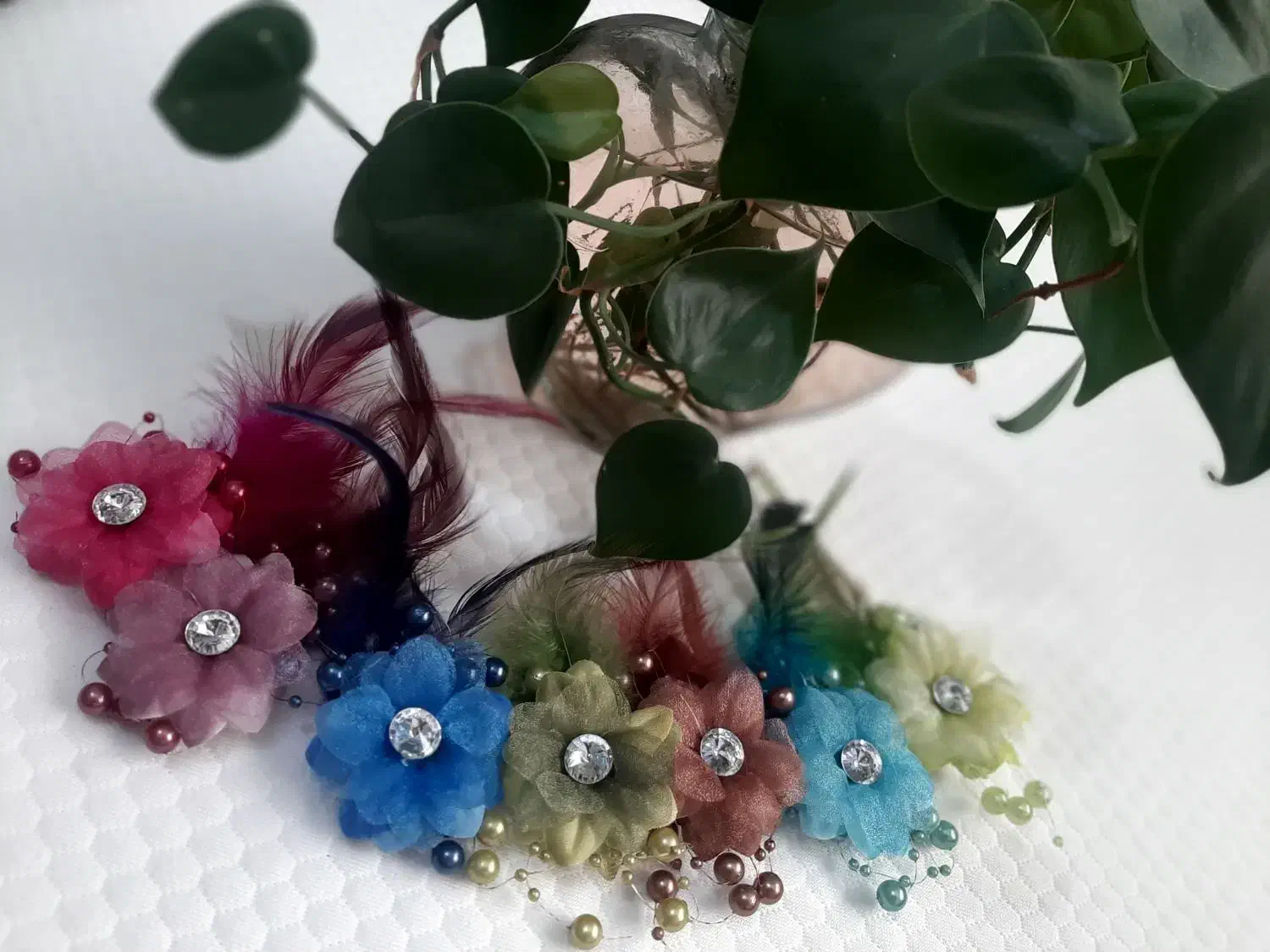 گل سینه عمده سنجاق دار ۶۰۰عدد|زیورآلات و اکسسوری|پرند, فاز ۲|دیوار