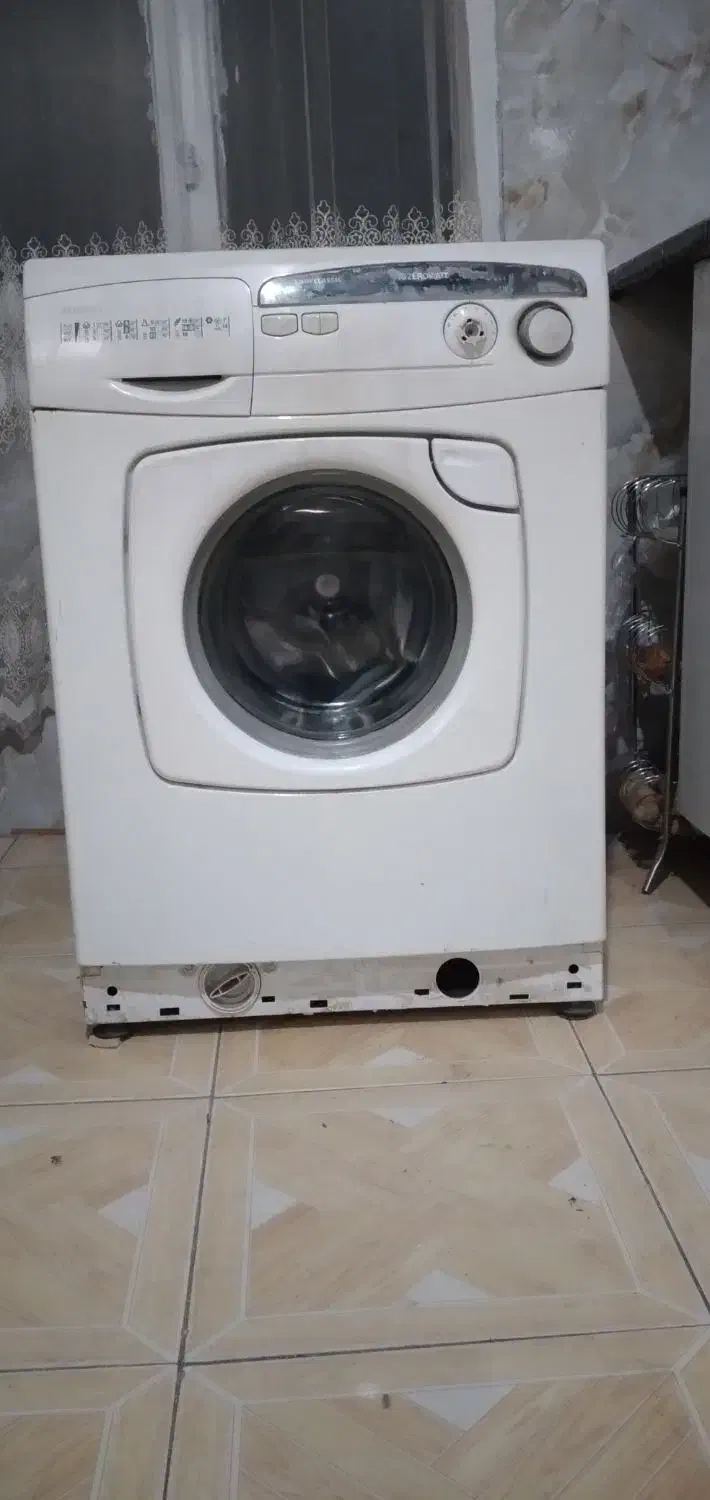 ماشین لباس شویی زیوورواات 7کیلیویی|ماشین لباسشویی و خشک‌کن لباس|مشهد, رسالت|دیوار